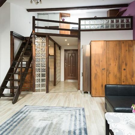 Gorgeous Loft In Perfect Location! Apartment Krasków Exterior foto
