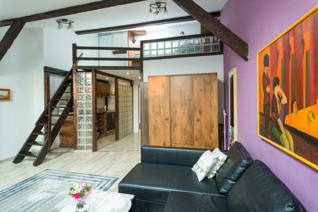 Gorgeous Loft In Perfect Location! Apartment Krasków Exterior foto